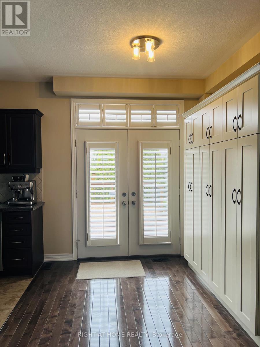 12 - 400 Stonehenge Drive, Hamilton (Meadowlands), Ontario  L9K 0A2 - Photo 13 - X12912200