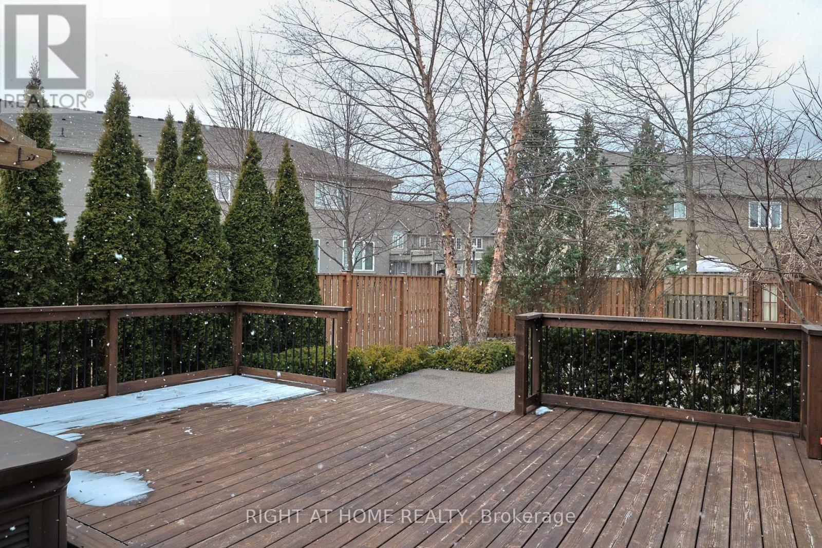 12 - 400 Stonehenge Drive, Hamilton (Meadowlands), Ontario  L9K 0A2 - Photo 32 - X12912200