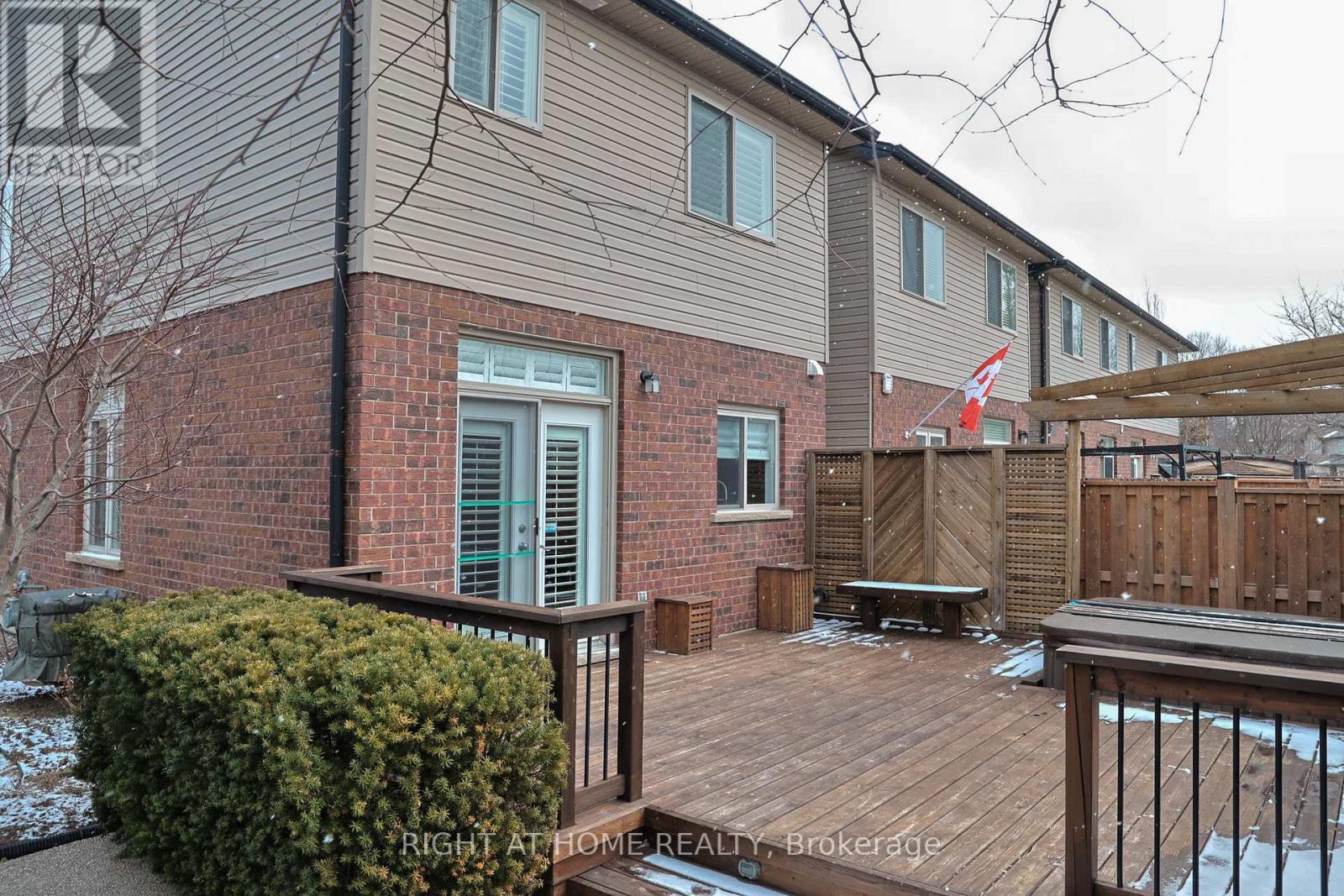 12 - 400 Stonehenge Drive, Hamilton (Meadowlands), Ontario  L9K 0A2 - Photo 35 - X12912200