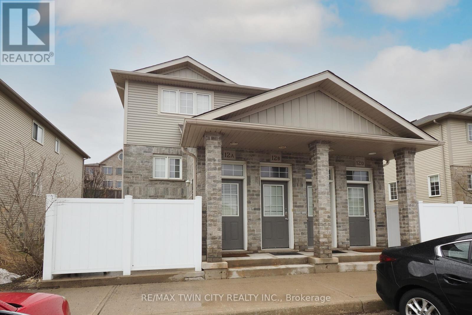 B12 - 240 WESTMEADOW DRIVE, Kitchener, Ontario