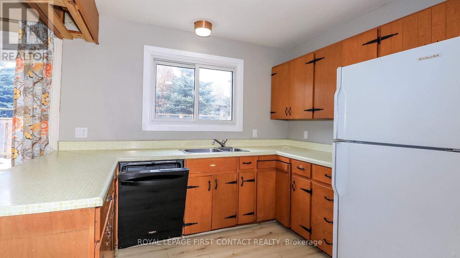 518 4th Avenue W, Owen Sound, Ontario  N4K 4V4 - Photo 20 - X12919324