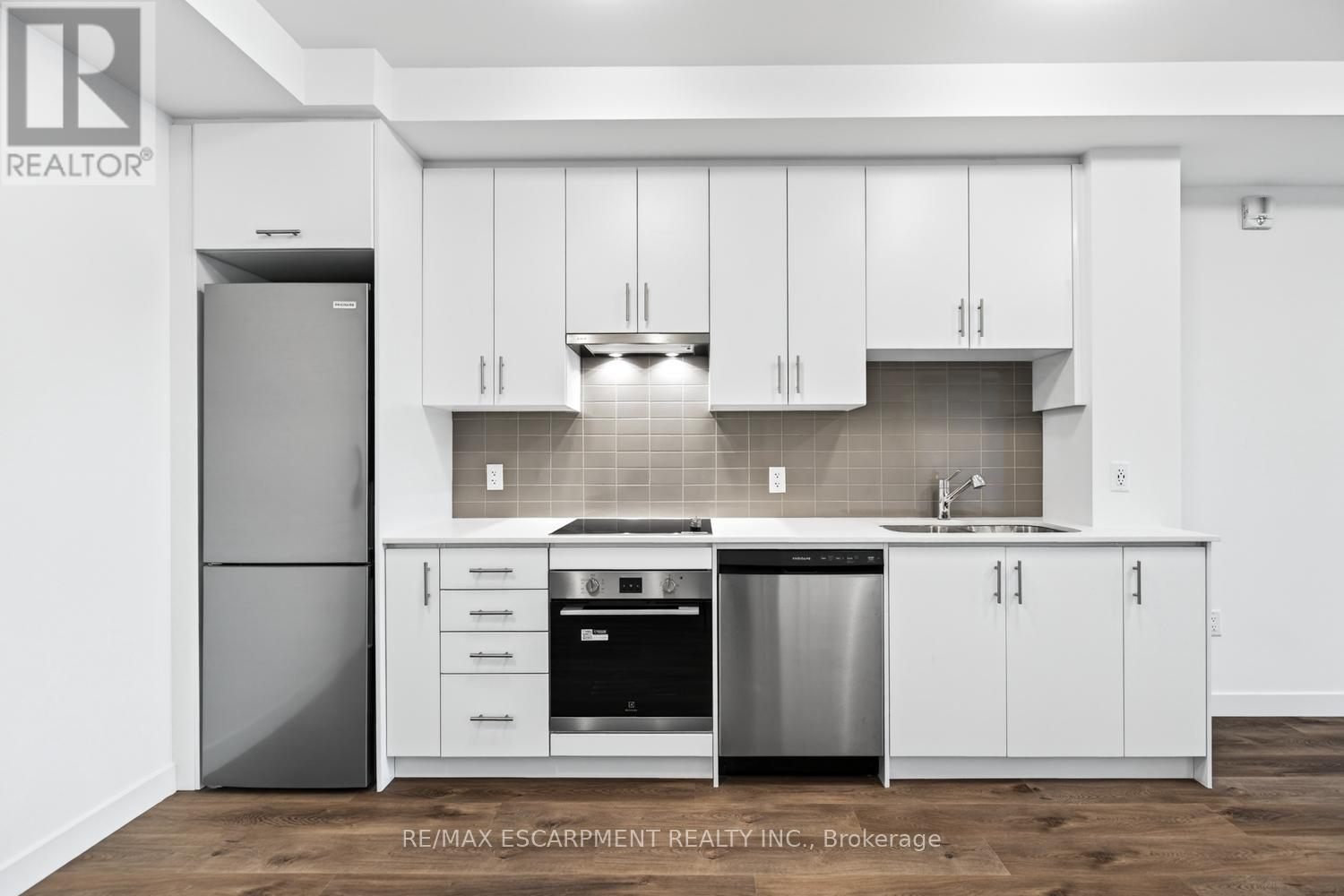 220 - 461 Green Road, Hamilton, Ontario  L8E 0L5 - Photo 10 - X12919358