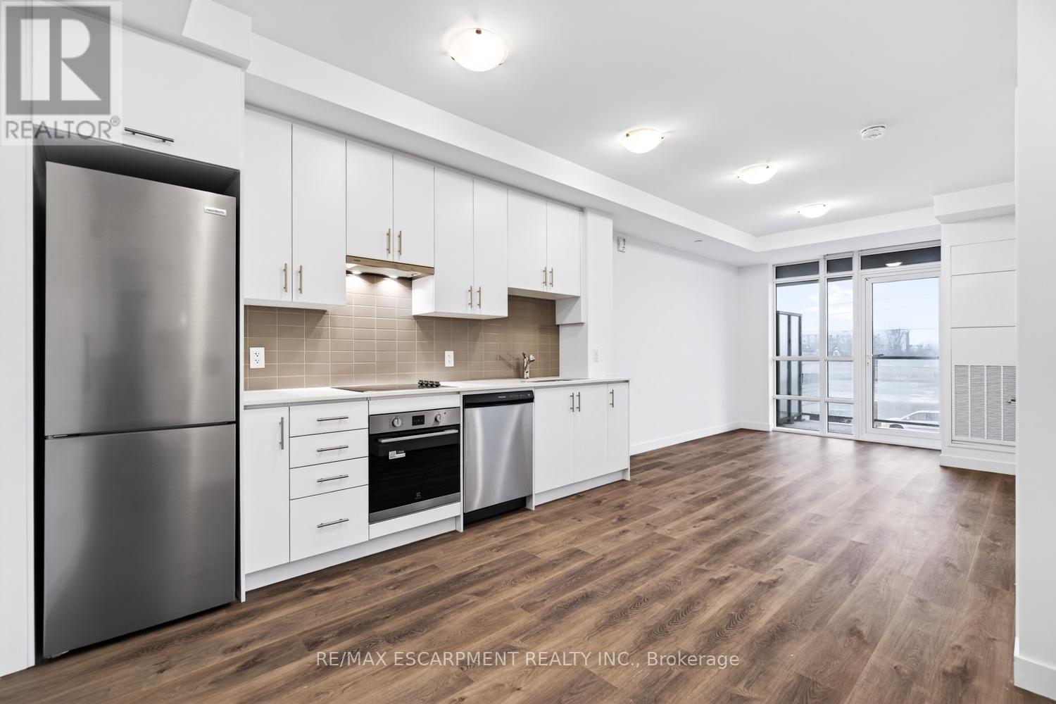 220 - 461 Green Road, Hamilton, Ontario  L8E 0L5 - Photo 11 - X12919358