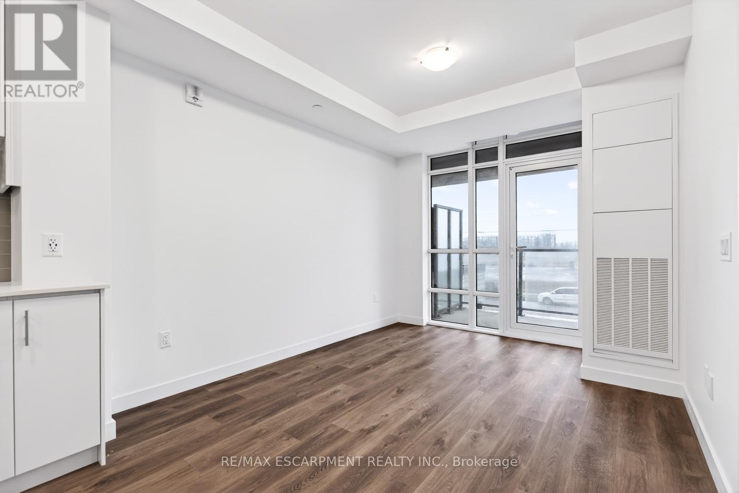 220 - 461 Green Road, Hamilton, Ontario  L8E 0L5 - Photo 13 - X12919358