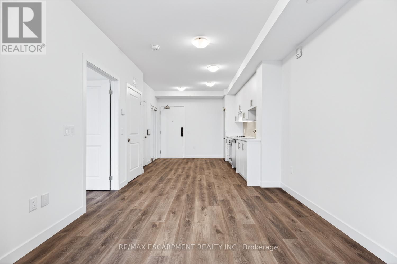 220 - 461 Green Road, Hamilton, Ontario  L8E 0L5 - Photo 5 - X12919358