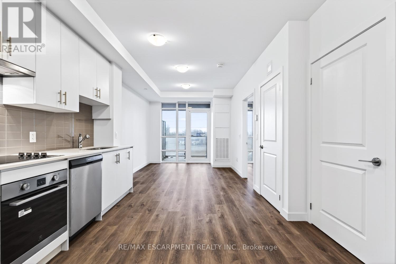 220 - 461 Green Road, Hamilton, Ontario  L8E 0L5 - Photo 8 - X12919358