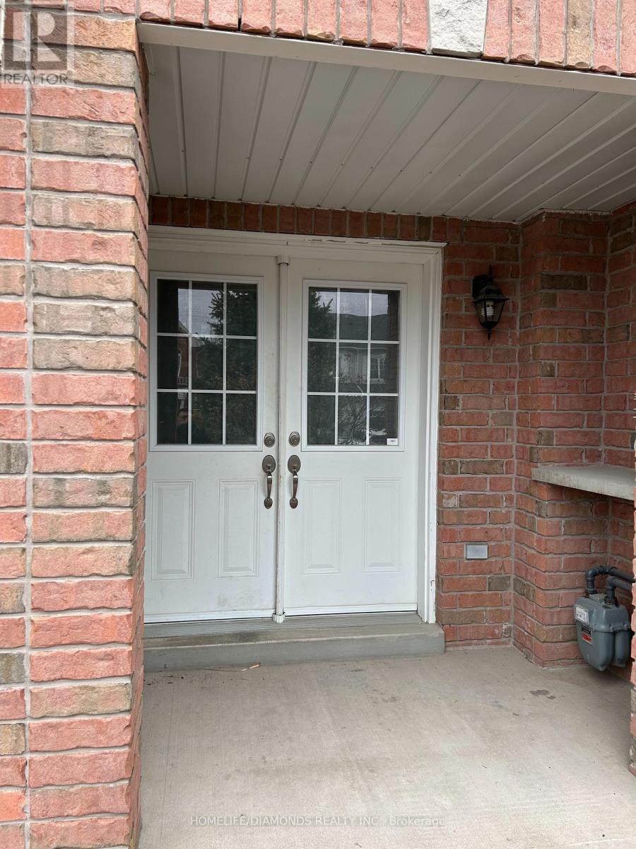 22 Colonel Lyall Street, St. Catharines, Ontario  L2P 0B3 - Photo 2 - X12919362