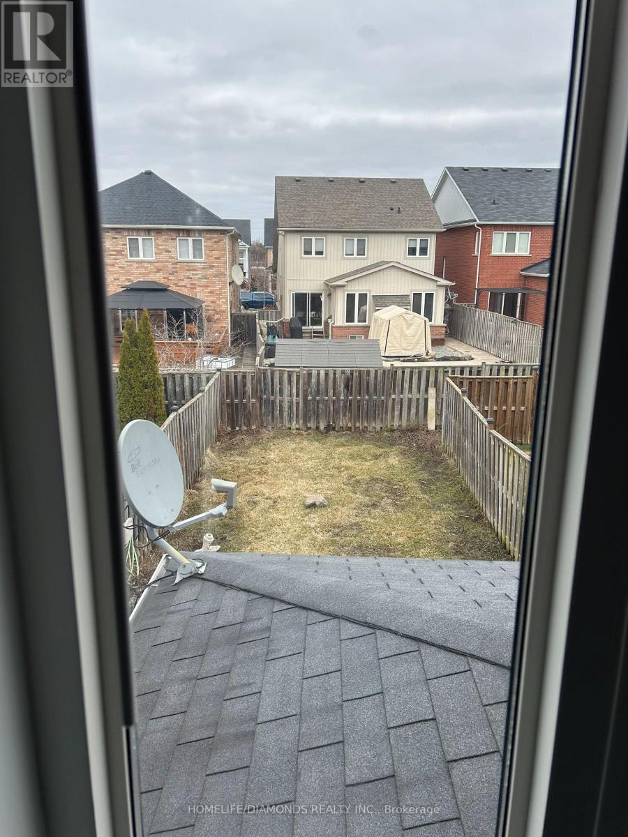 22 Colonel Lyall Street, St. Catharines, Ontario  L2P 0B3 - Photo 6 - X12919362