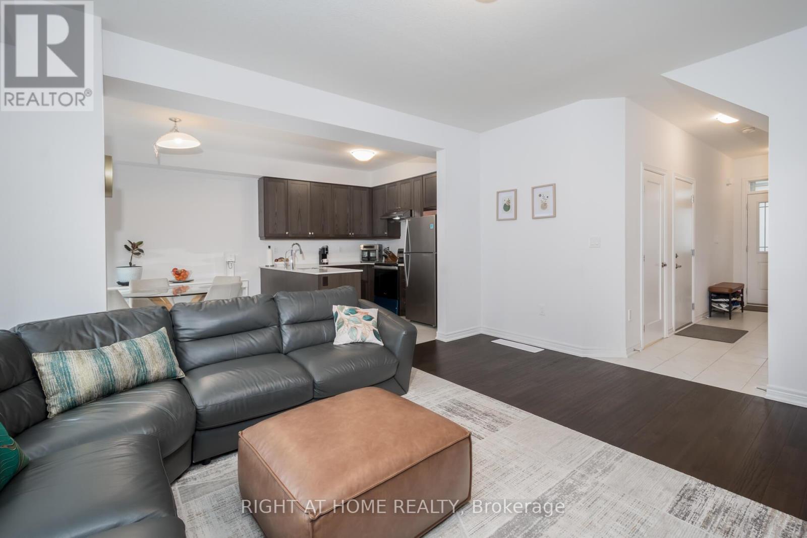 6 Broddy Avenue, Brantford, Ontario  N3T 0V2 - Photo 8 - X12919406