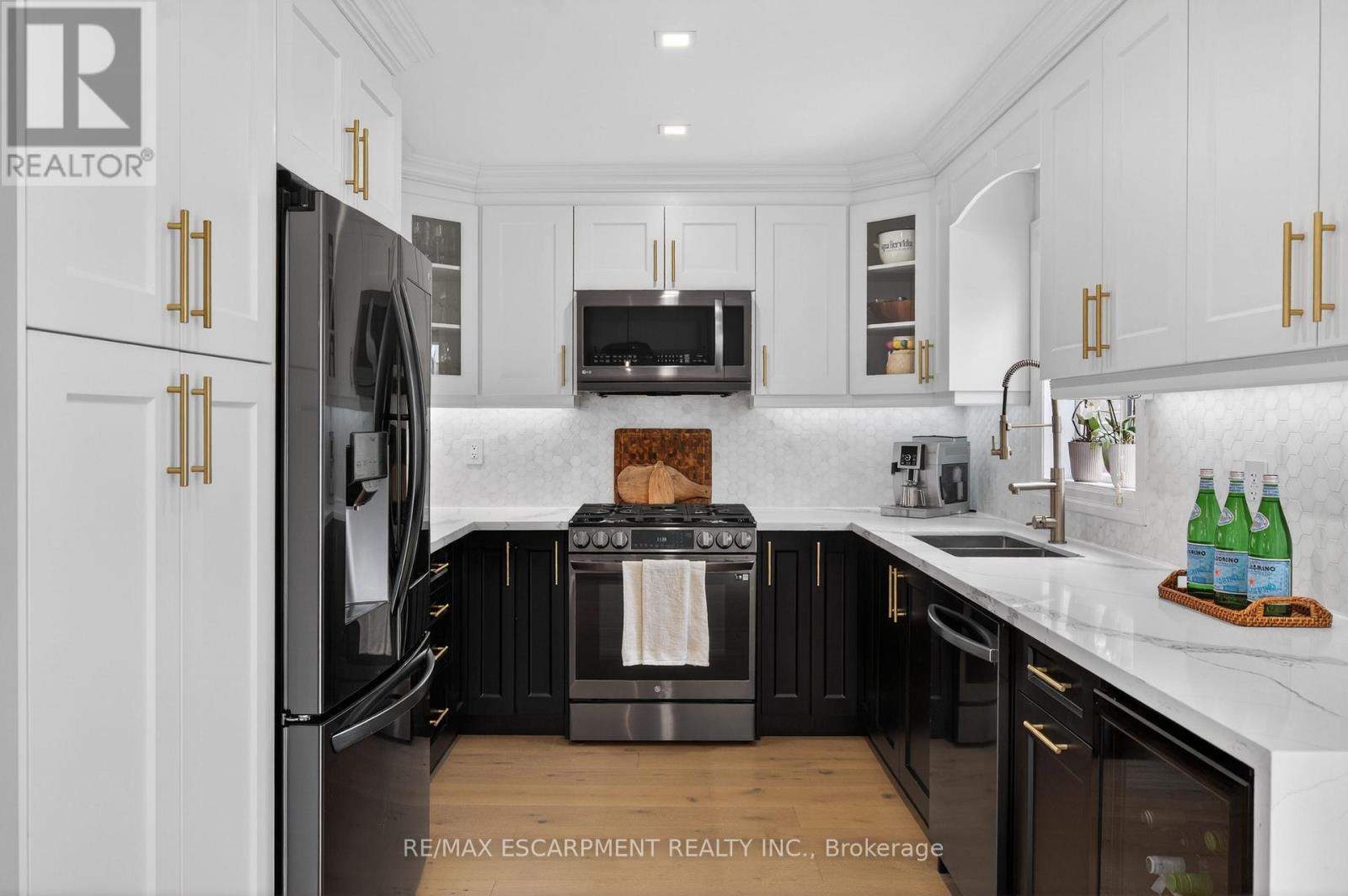 99 Fiddlehead Crescent, Hamilton, Ontario  L8B 0Y1 - Photo 7 - X12919476