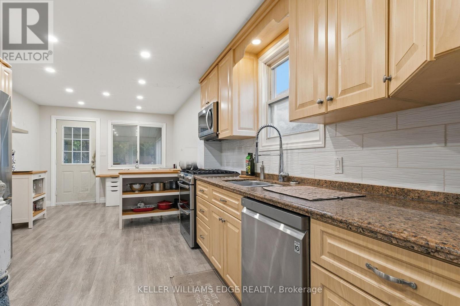 13 Alba Street, Hamilton, Ontario  L8G 1N9 - Photo 12 - X12919508