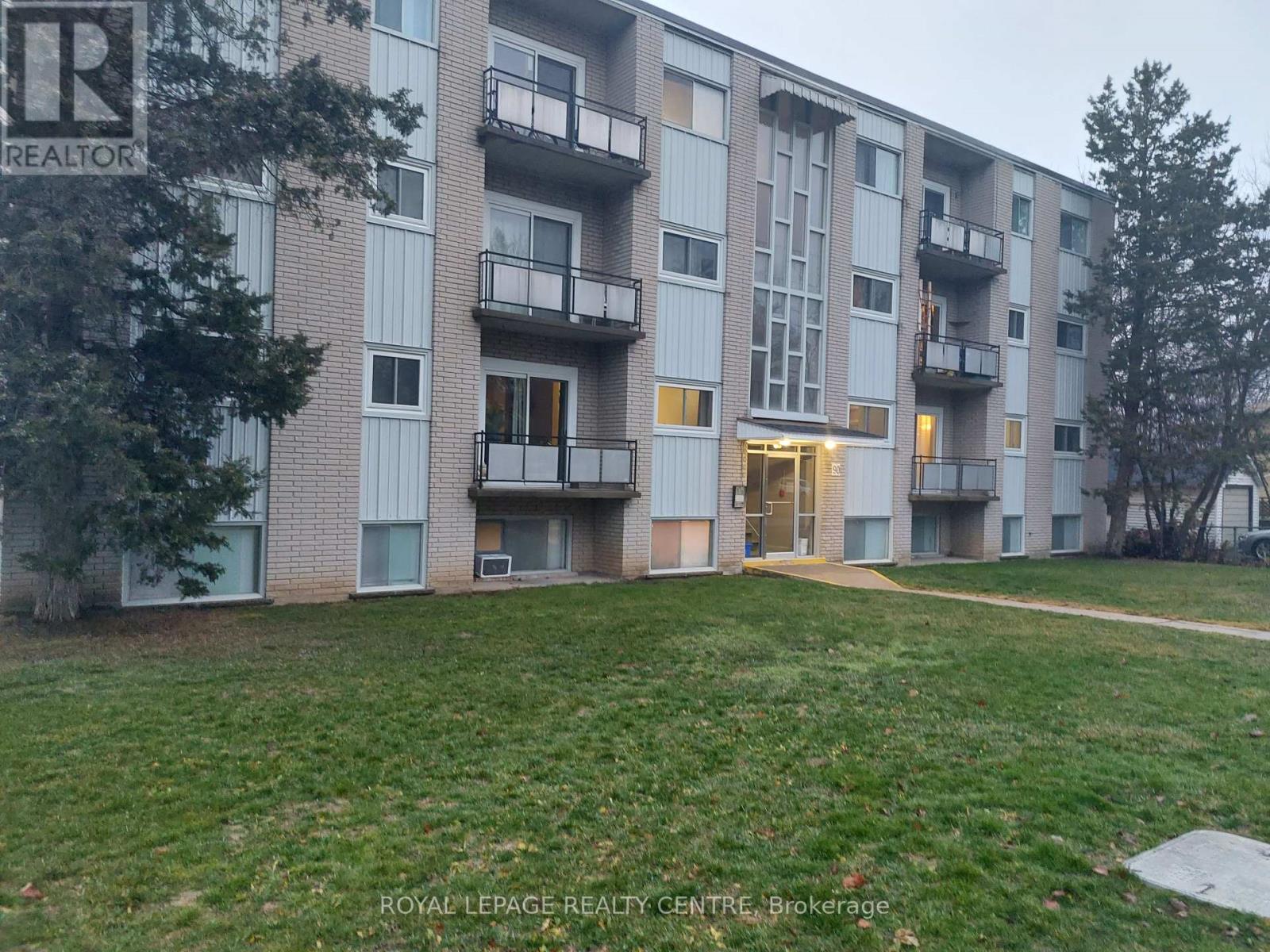 9 - 90 MARSHALL STREET, Waterloo, Ontario