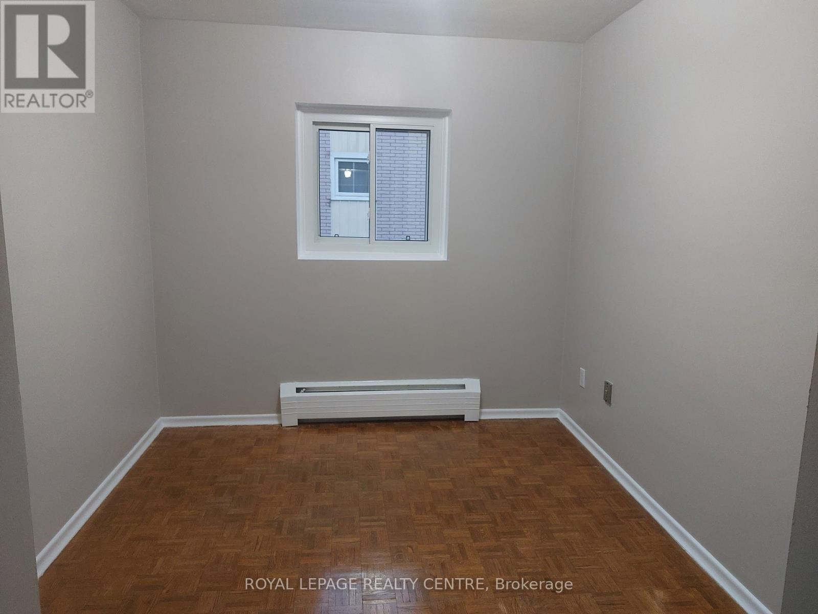 9 - 90 Marshall Street, Waterloo, Ontario  N2J 2T4 - Photo 7 - X12919516