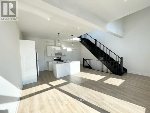 29 Summersides Mews, Pelham, Ontario  L0S 1E6 - Photo 13 - X12919524