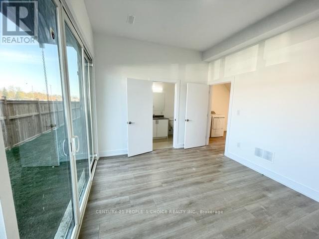 29 Summersides Mews, Pelham, Ontario  L0S 1E6 - Photo 6 - X12919524