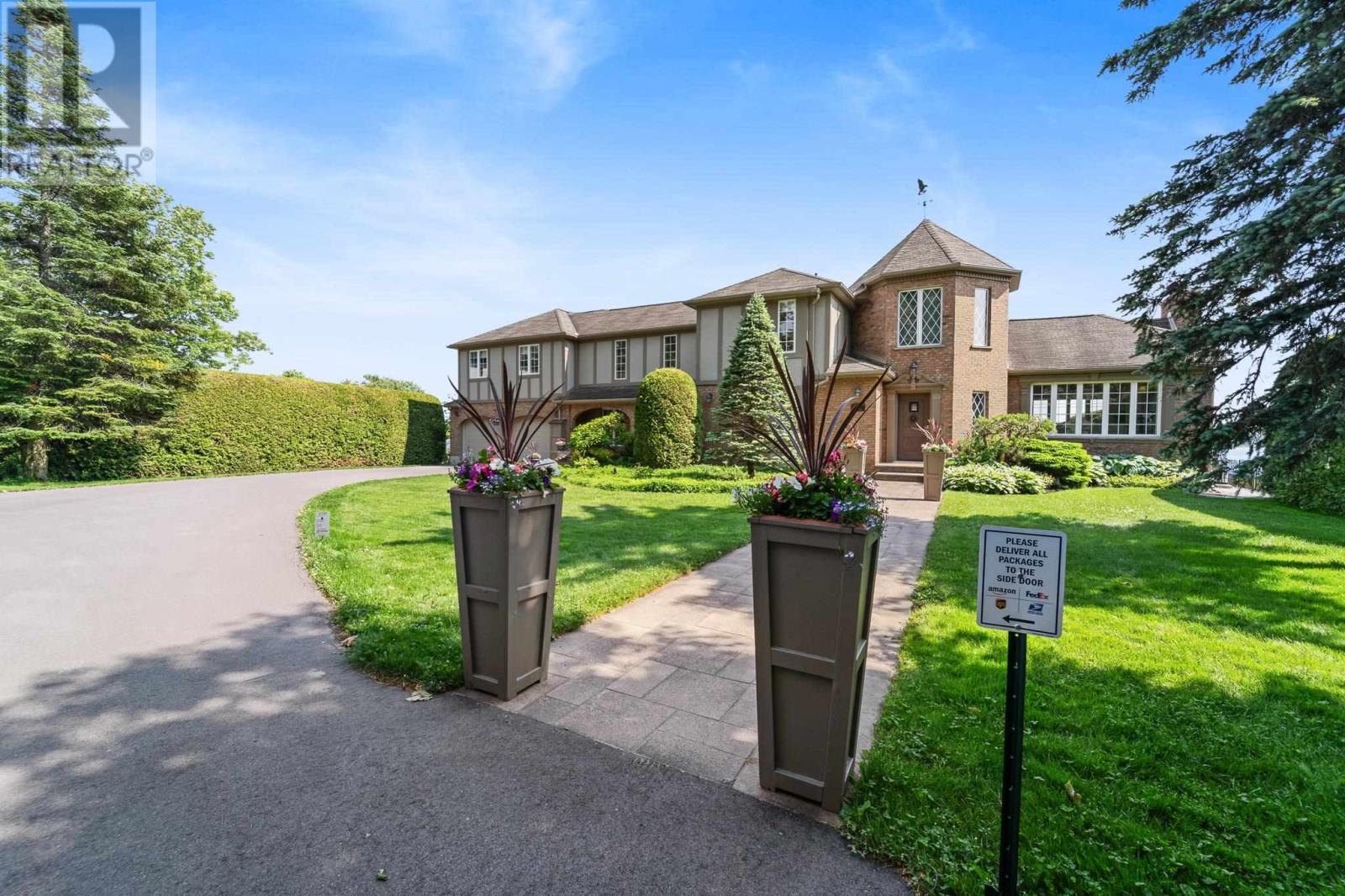 1737 Queen ST, Sault Ste. Marie, Ontario