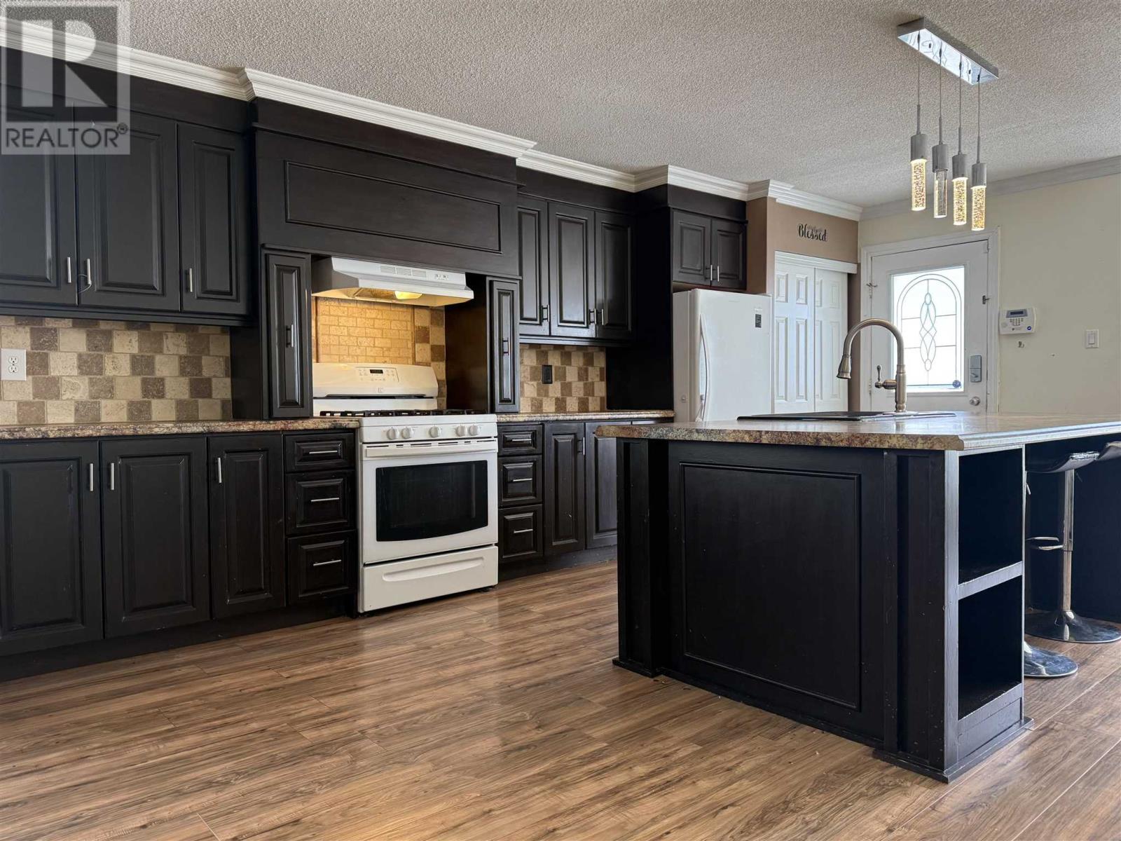 104 Taylor Blvd, Elliot Lake, Ontario  P5A 3K2 - Photo 13 - SM260533