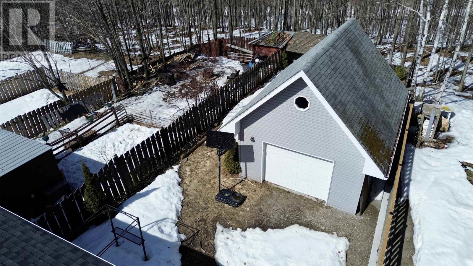 104 Taylor Blvd, Elliot Lake, Ontario  P5A 3K2 - Photo 5 - SM260533