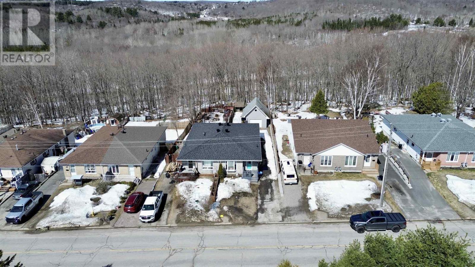 104 Taylor Blvd, Elliot Lake, Ontario  P5A 3K2 - Photo 8 - SM260533