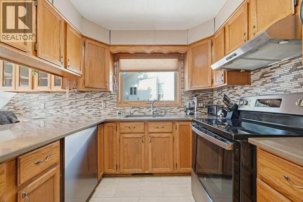 119 Macewan Meadow Way Nw, Calgary, Alberta  T3K 3H9 - Photo 8 - A2296106