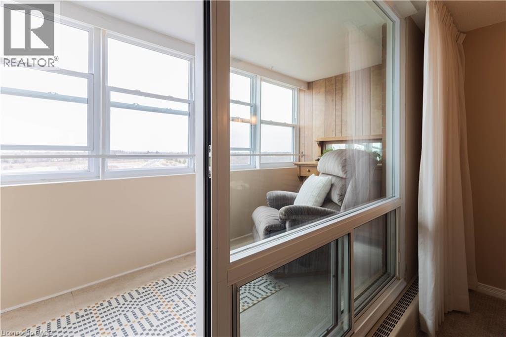 225 Harvard Place Unit# 1408, Waterloo, Ontario  N2J 4H4 - Photo 10 - 40814645