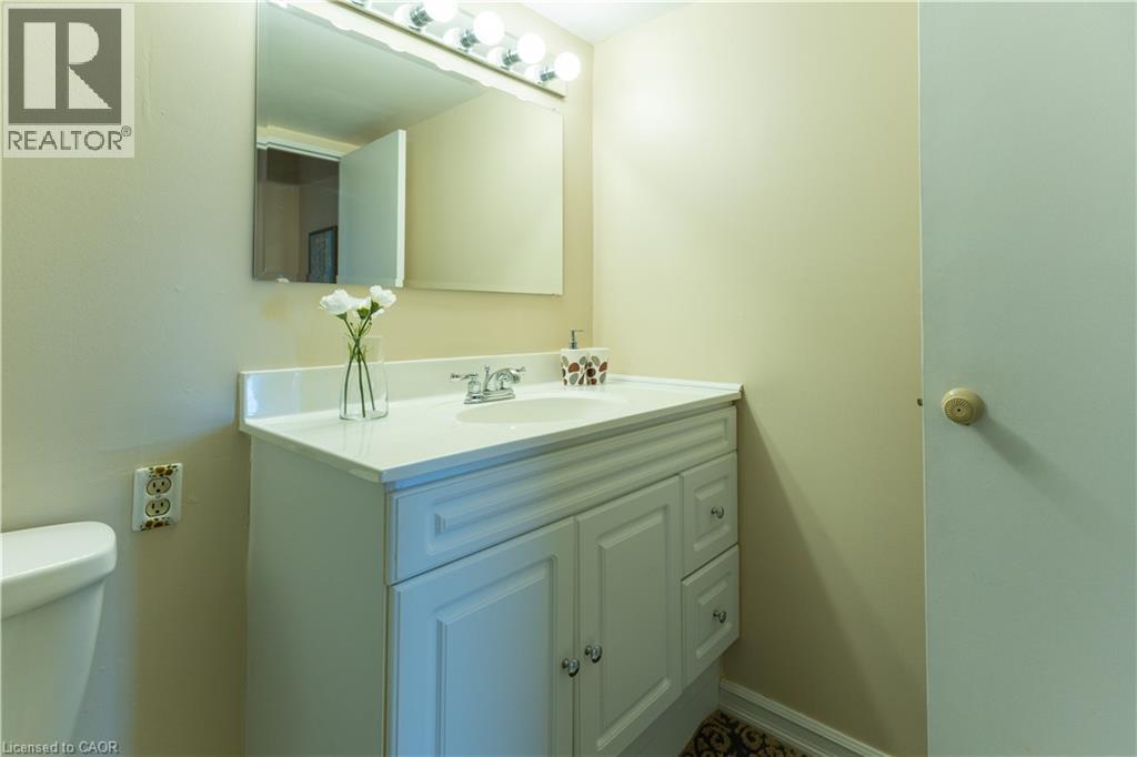 225 Harvard Place Unit# 1408, Waterloo, Ontario  N2J 4H4 - Photo 22 - 40814645