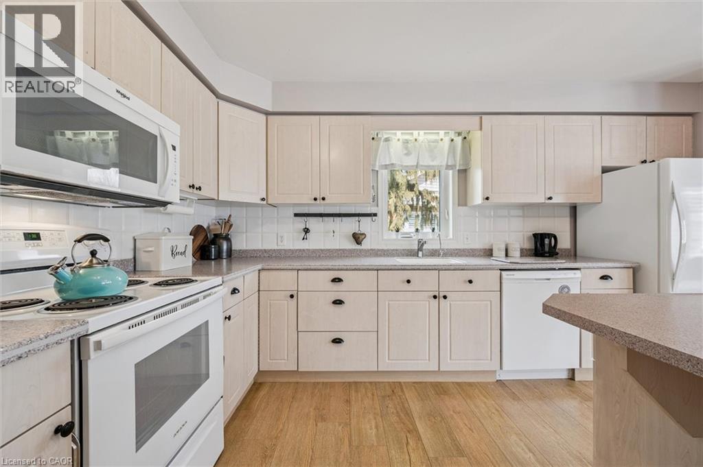 5 Spruce Lane, New Hamburg, Ontario  N3A 2G6 - Photo 12 - 40807917