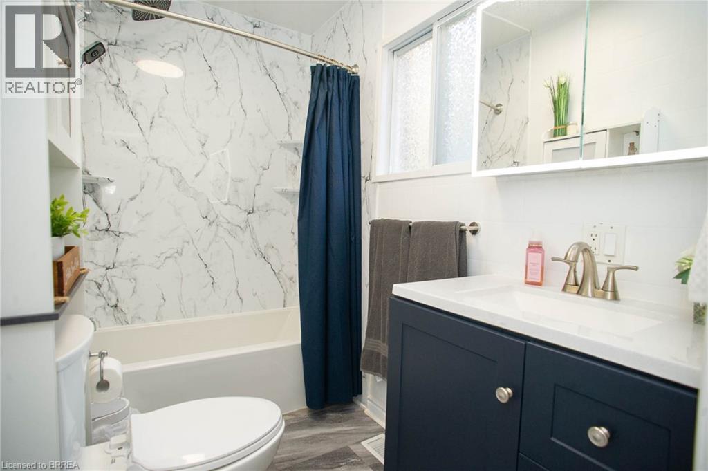 24 Avenue Road, Cambridge, Ontario  N1R 1B7 - Photo 12 - 40812478