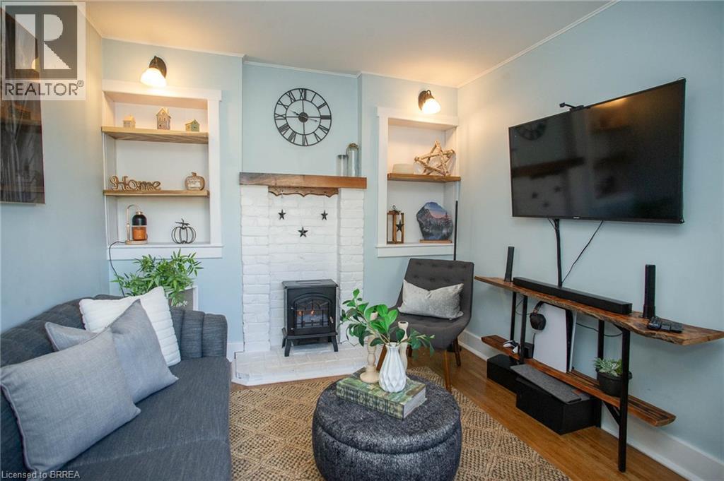 24 Avenue Road, Cambridge, Ontario  N1R 1B7 - Photo 4 - 40812478