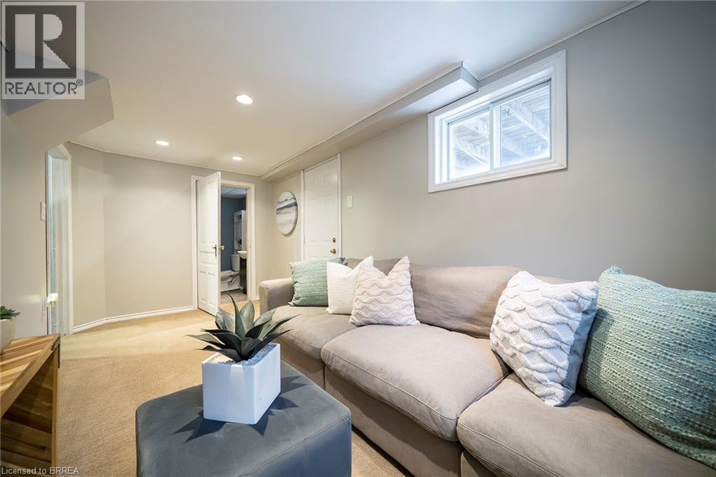 24 Avenue Road, Cambridge, Ontario  N1R 1B7 - Photo 19 - 40812478