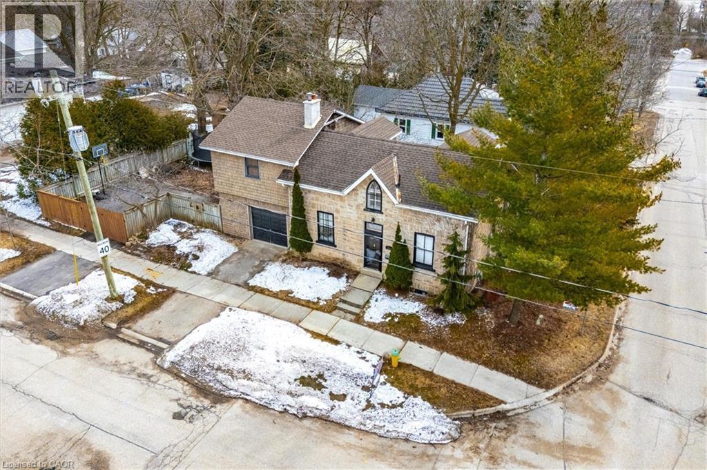 200 E St George Street E, Fergus, Ontario  N1M 1K4 - Photo 2 - 40812699