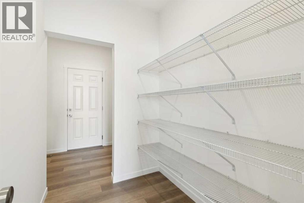 83 Southbow Village Way, Cochrane, Alberta  T4C 3N3 - Photo 11 - A2291886