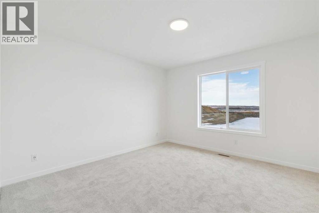 83 Southbow Village Way, Cochrane, Alberta  T4C 3N3 - Photo 19 - A2291886