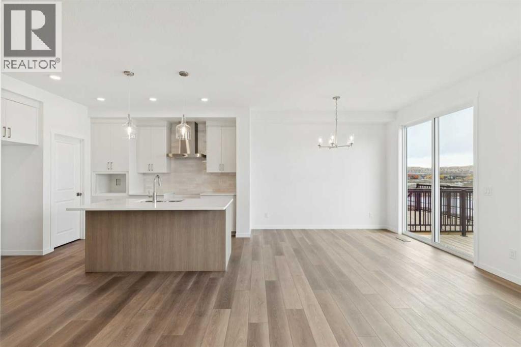 83 Southbow Village Way, Cochrane, Alberta  T4C 3N3 - Photo 18 - A2291886