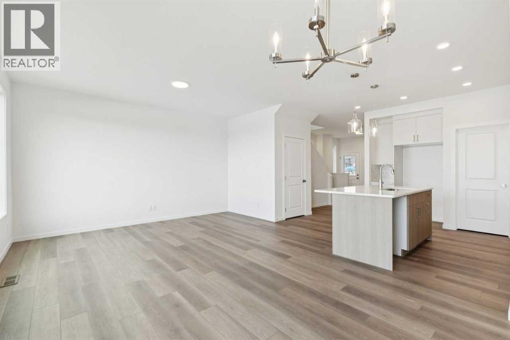 83 Southbow Village Way, Cochrane, Alberta  T4C 3N3 - Photo 14 - A2291886