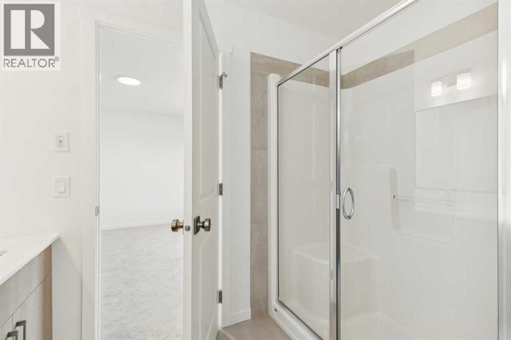 83 Southbow Village Way, Cochrane, Alberta  T4C 3N3 - Photo 23 - A2291886