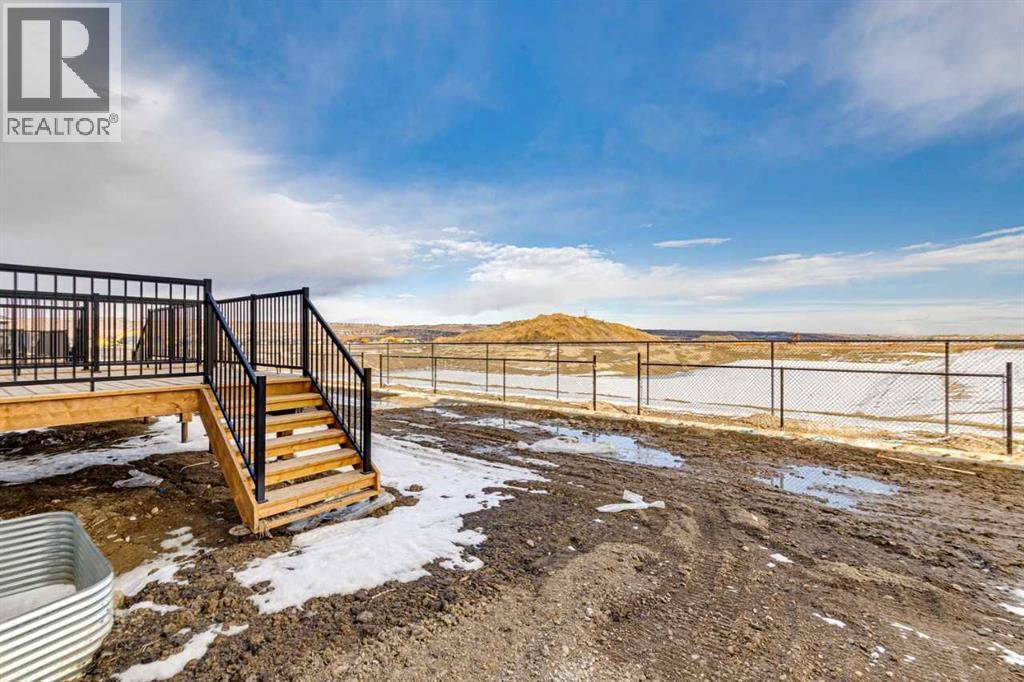 83 Southbow Village Way, Cochrane, Alberta  T4C 3N3 - Photo 34 - A2291886