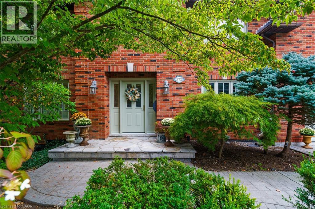 373 Brookview Court, Ancaster, Ontario  L9G 4E6 - Photo 4 - 40814897