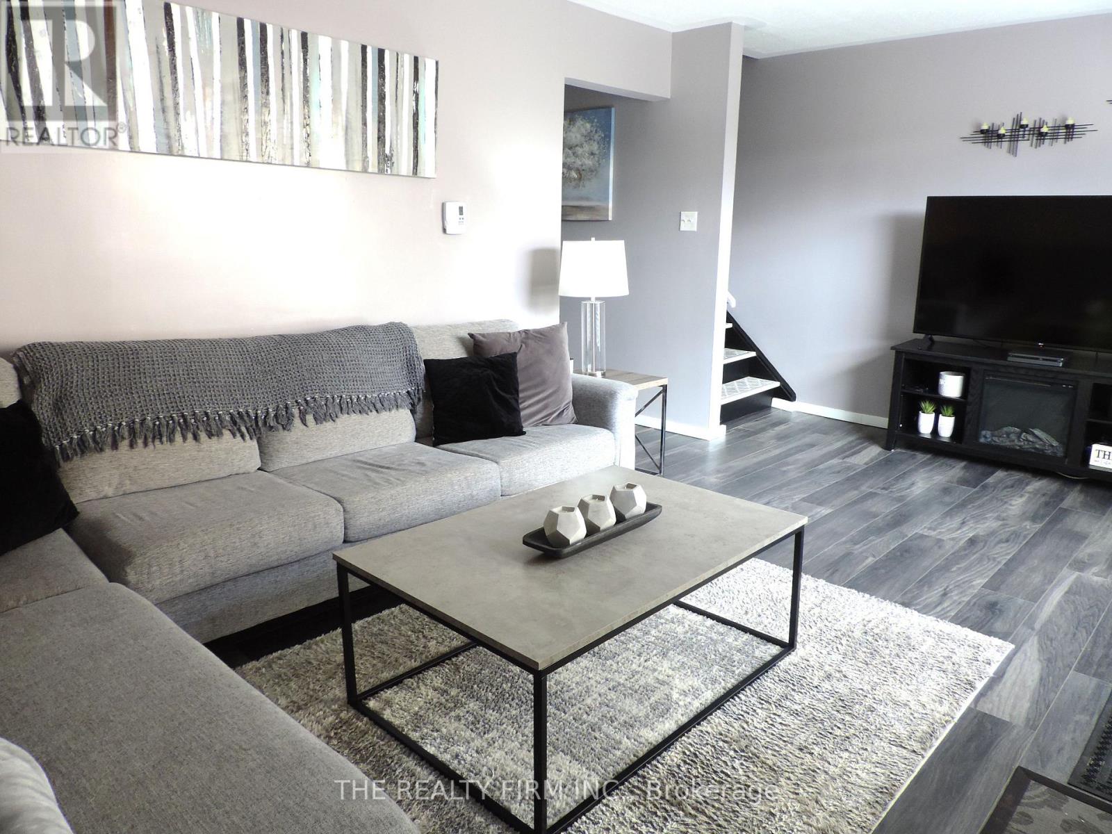 33 - 474 Southdale Road E, London South (South Q), Ontario  N6E 1A4 - Photo 8 - X12919552