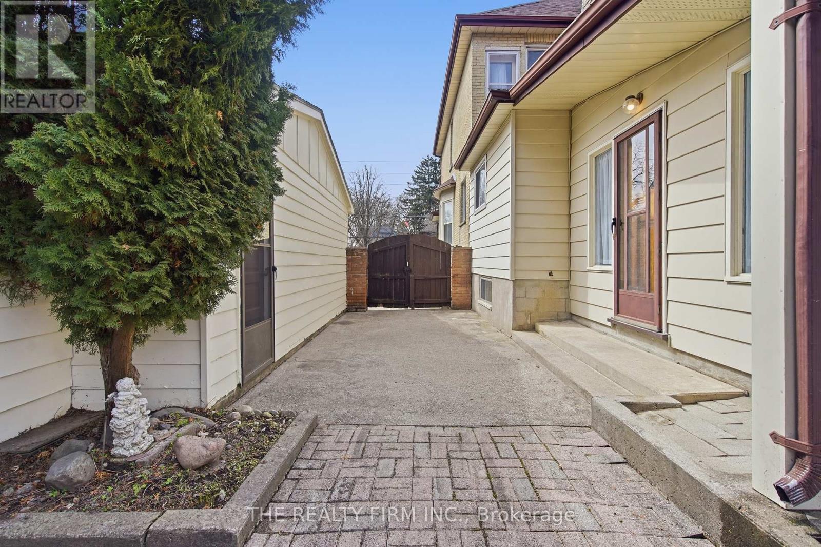 908 William Street, London East, Ontario  N5Y 2S6 - Photo 44 - X12919684