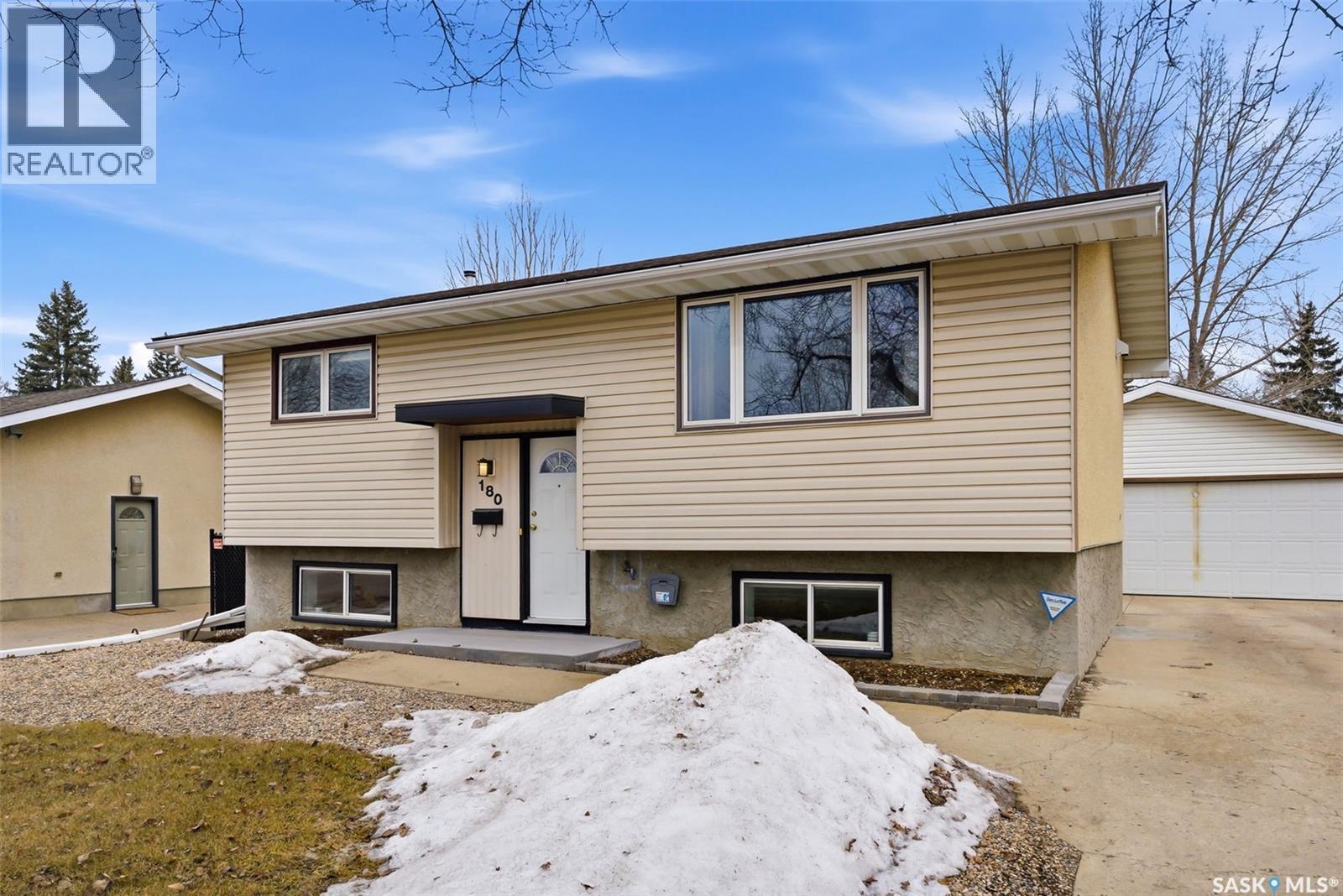 180 Tremaine AVENUE, regina, Saskatchewan