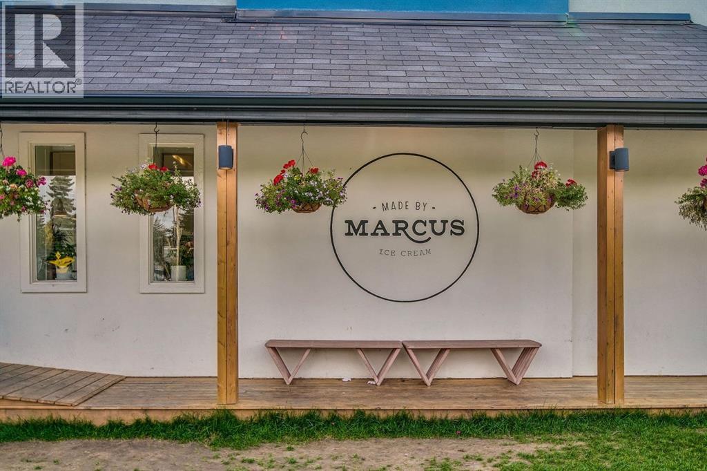 1727 Bowness Road Nw, Calgary, Alberta  T2N 3K3 - Photo 3 - A2285260