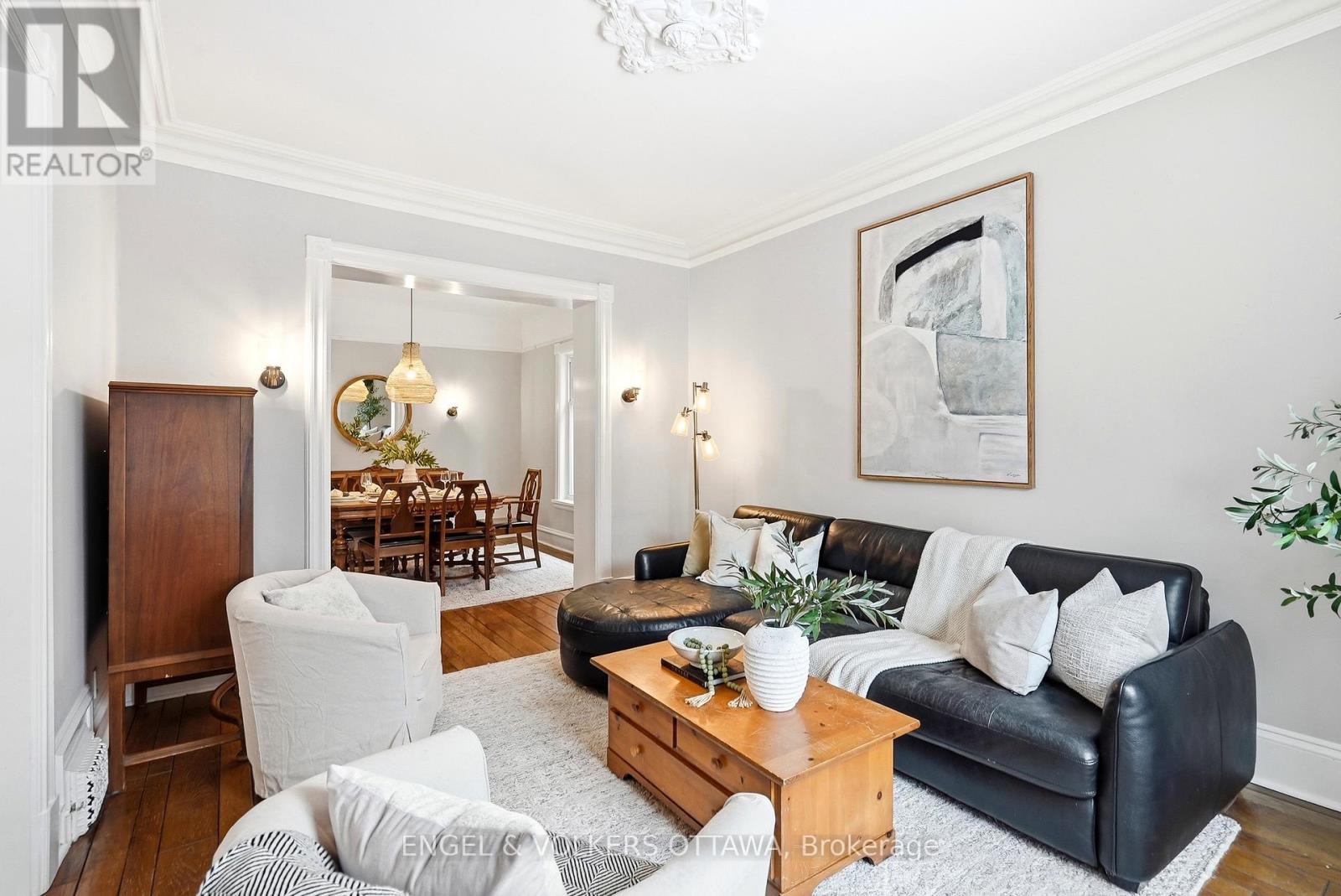 80 Waverley Street, Ottawa, Ontario  K2P 0V2 - Photo 2 - X12919576