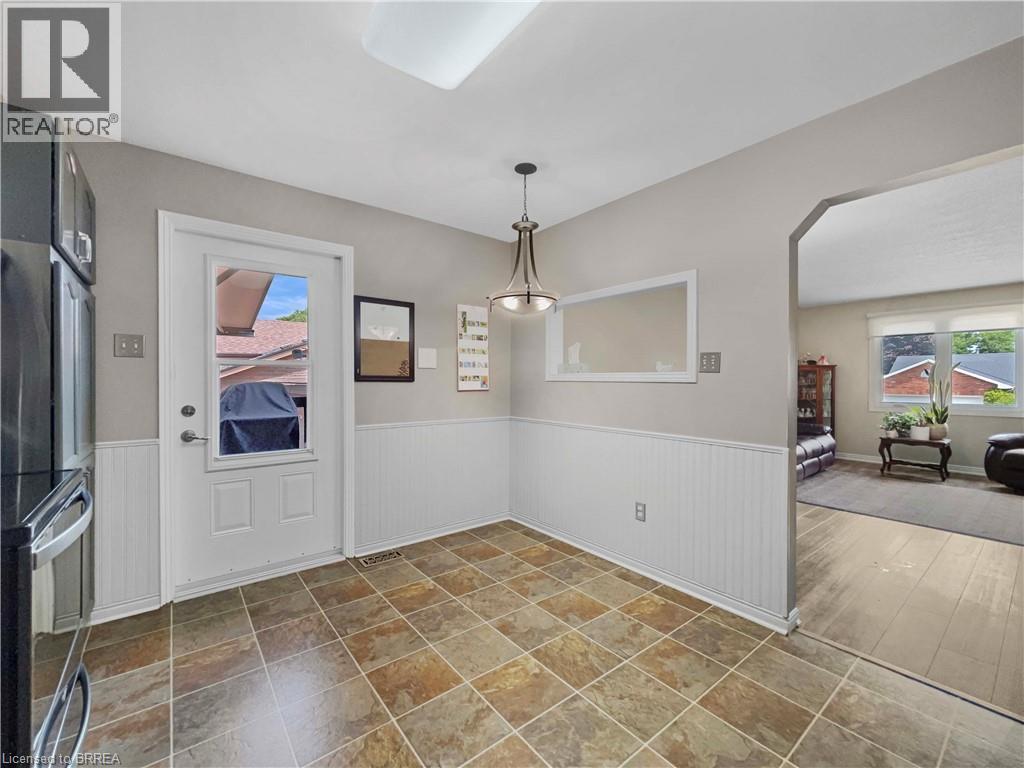 1 Kiev Boulevard, Brantford, Ontario  N3P 1Y9 - Photo 8 - 40814208