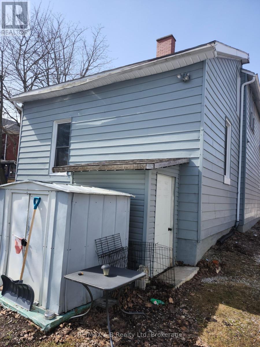 307 Erie Street, Stratford, Ontario  N5A 2N2 - Photo 5 - X12787200