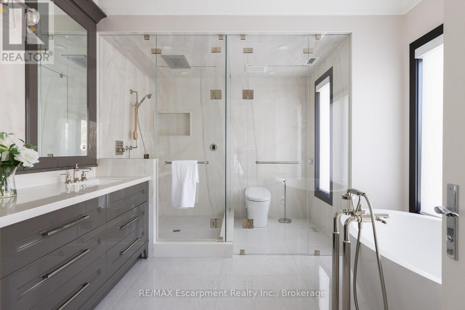 15 Lambert Common, Oakville, Ontario  L6K 0H6 - Photo 26 - W12919550