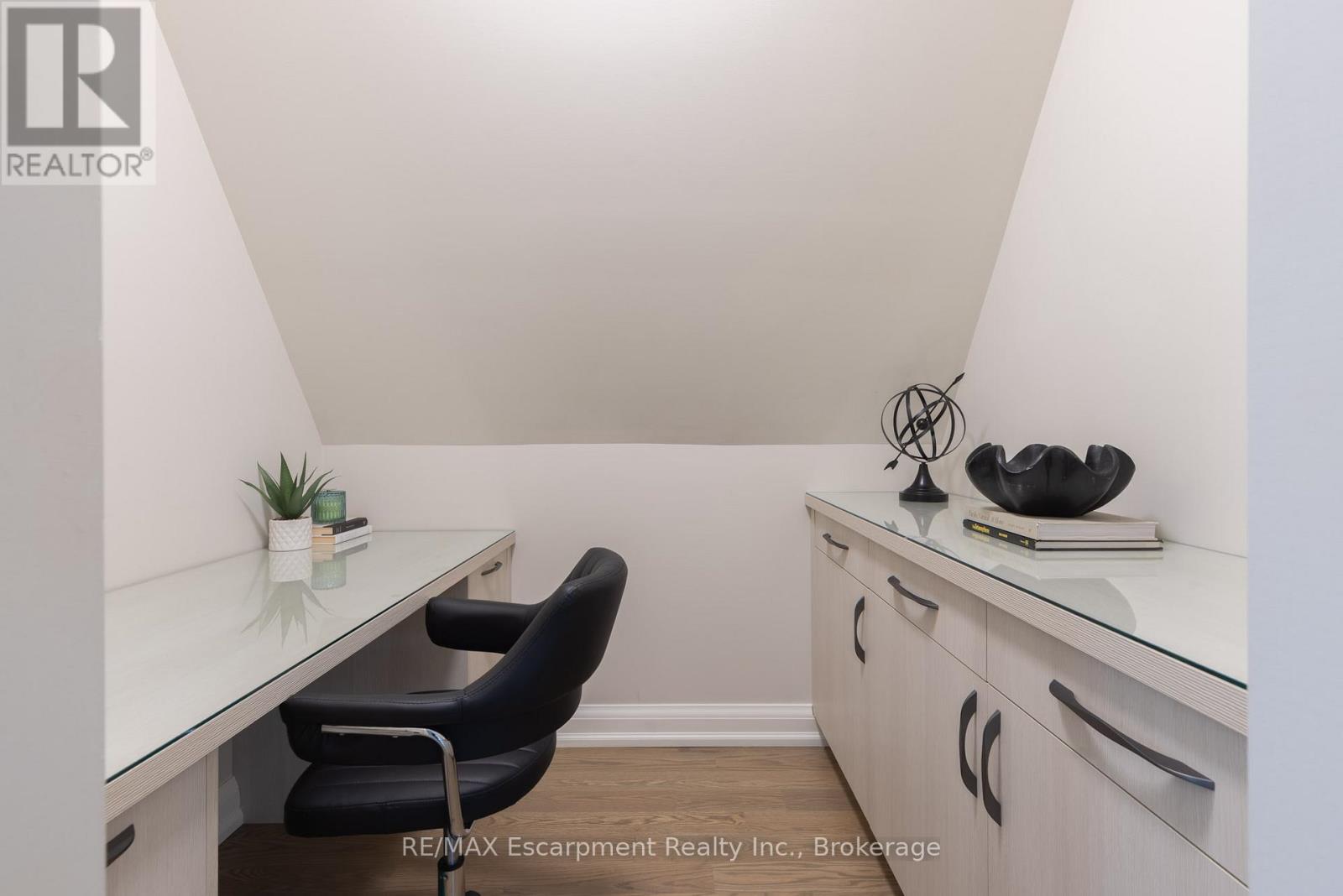 15 Lambert Common, Oakville, Ontario  L6K 0H6 - Photo 35 - W12919550