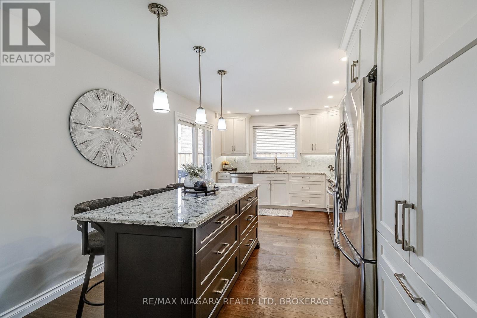 104 Whiteoak Crescent, Welland (N. Welland), Ontario  L3C 6E6 - Photo 19 - X12919646