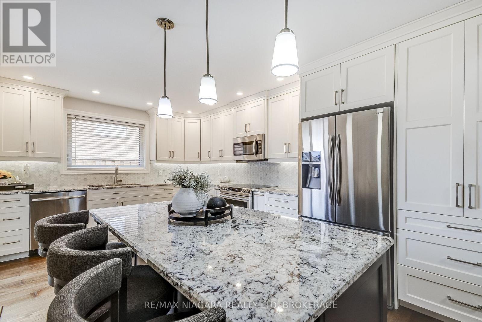 104 Whiteoak Crescent, Welland (N. Welland), Ontario  L3C 6E6 - Photo 20 - X12919646