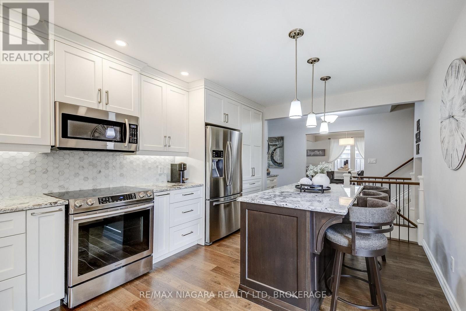 104 Whiteoak Crescent, Welland (N. Welland), Ontario  L3C 6E6 - Photo 22 - X12919646